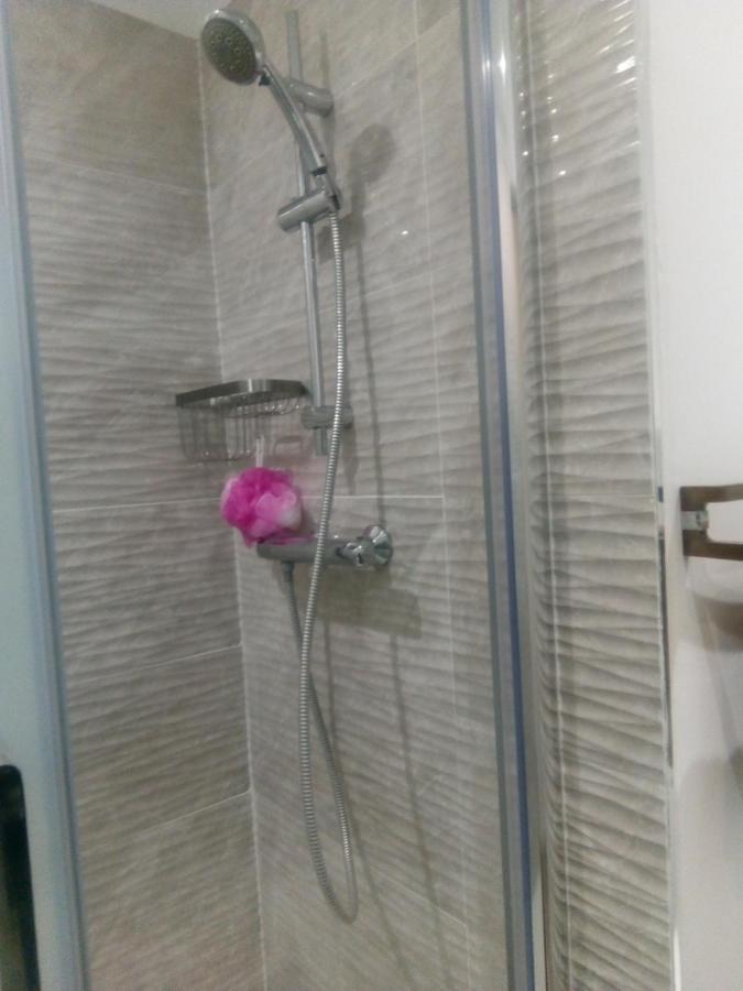 Studio 28m² au pied de la défense Courbevoie Extérieur photo